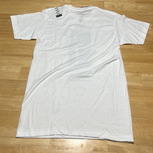 Of mice and men Metalcore alternative rock men’s medium nwt whit t-shirt band - Picture 8 of 8